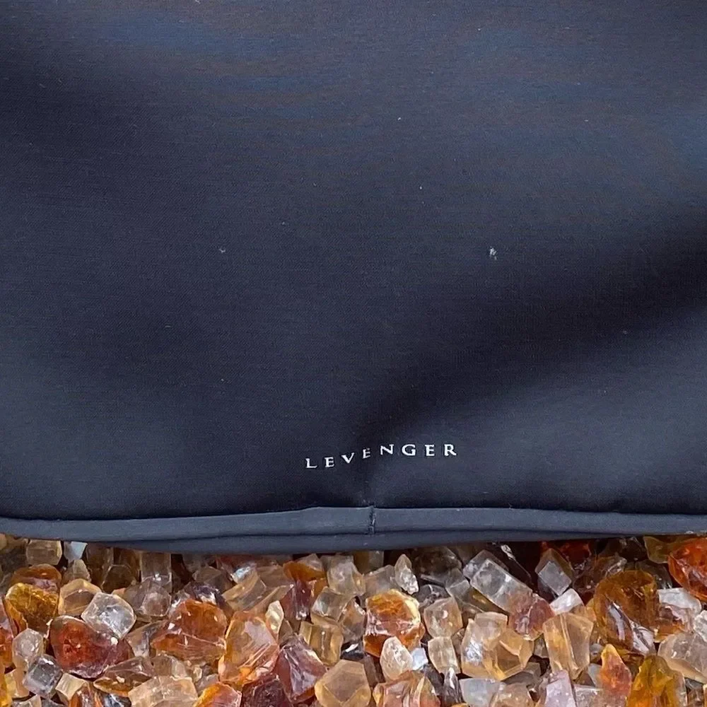 Levenger Black Heavy Duty Nylon Travel Case. EUC!